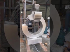 ステンレス鋼の噴水彫刻