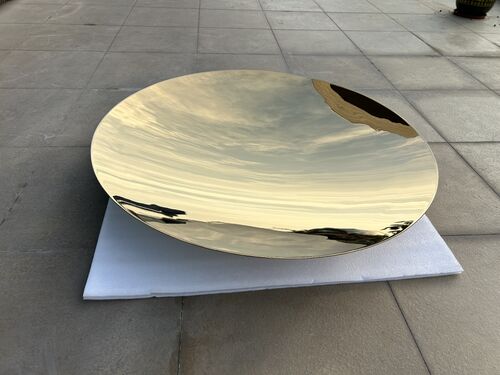 最新の企業ブログについて ラディアンス彫刻 - ステンレス・スティール コンカブ・ミラー・アート