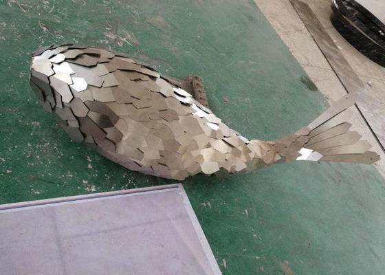 良い価格 現代屋外の大きいステンレス鋼のクジラの彫刻の金属の動物の彫像 オンライン