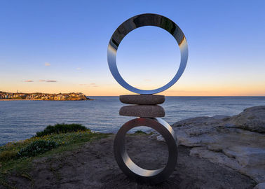 良い価格 専門の屋外の金属の彫刻SSの屋外の青銅色の彫像180cmの高さのサイズ オンライン