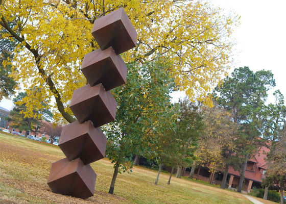 良い価格 抽象的な錆ついた庭の彫刻、腐食の安定性の正方形の彫刻 オンライン