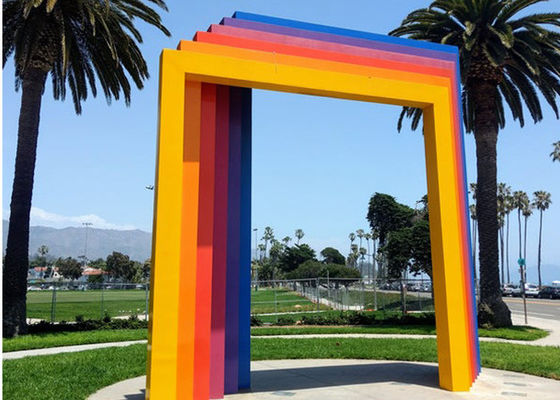 良い価格 習慣によって塗られる金属の彫刻、庭の景色のための現代ゲートの彫刻 オンライン