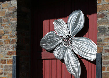 良い価格 公共の装飾のためのブラシをかけられた終わりの屋外の金属の彫刻の芸術の花の彫刻 オンライン