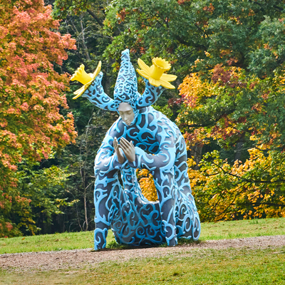 良い価格 Large Outdoor Botanical Sculpture - Fiberglass Nature-Themed Art Installation for Gardens オンライン