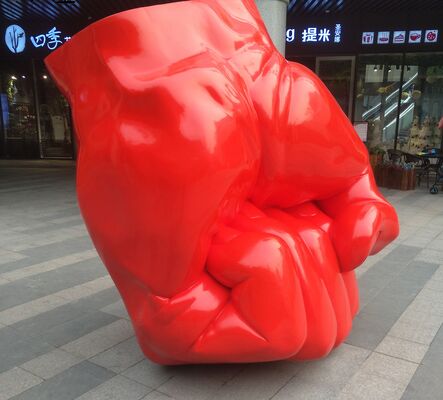 良い価格 カスタム装飾グラスファイバー拳彫刻等身大彫刻金属像メーカー/工場 オンライン