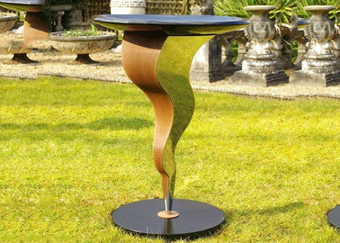 美しい鳥飲むボールの現代的な屋外の金属の彫刻によってカスタマイズされるサイズ