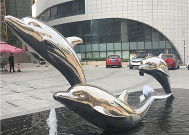 良い価格 水噴水のためのリアルな実物大の金属のイルカの彫刻のステンレス鋼の屋外の彫刻 オンライン