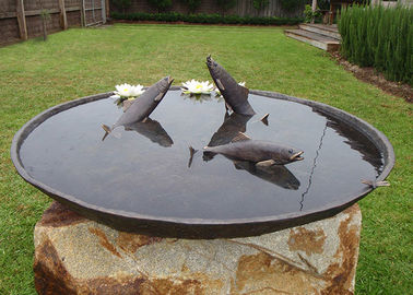 良い価格 骨董品の鋳造物の金属の魚の青銅の彫像ボール水噴水の金属の芝生の彫刻 オンライン