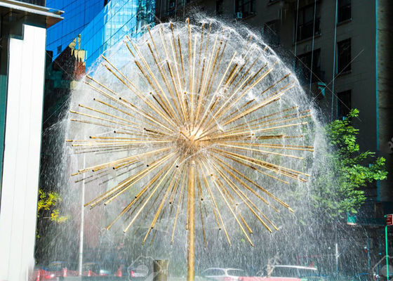 都市景色の屋外の滝のステンレス鋼のタンポポの噴水