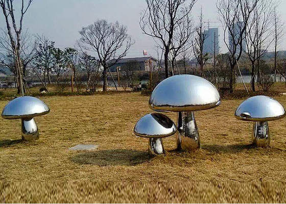 良い価格 屋外の庭公園のためのカスタマイズされた磨かれたステンレス鋼のきのこの彫刻 オンライン
